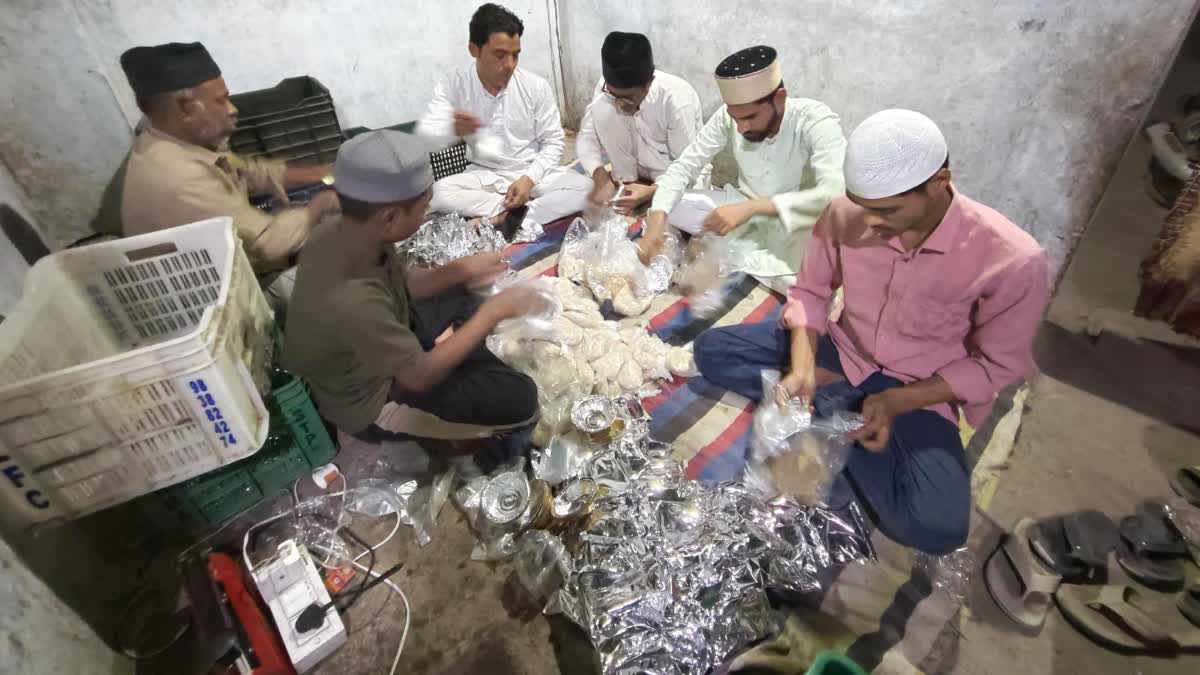 burhanpur youth NGO providing sehri