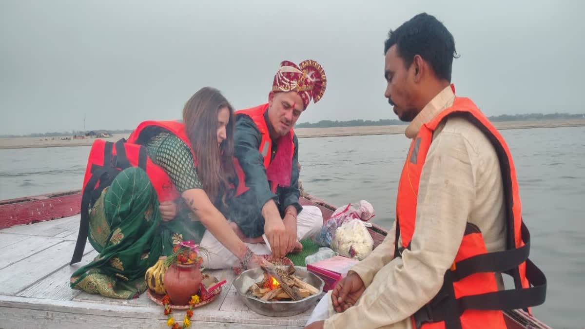 Mexican Couple Got Married Hindu Rituals
