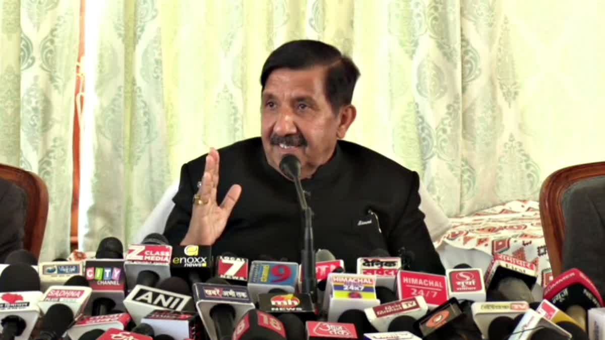 डिप्टी सीएम मुकेश अग्निहोत्री