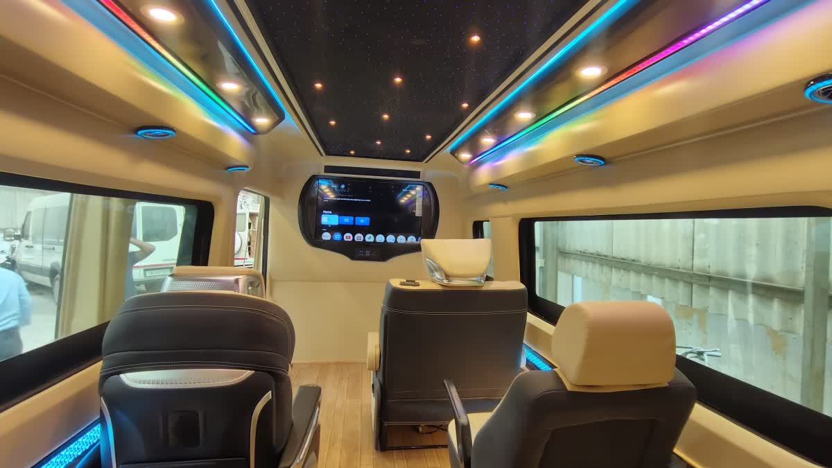 CAMPAIGN VANS  ROLLS ROYCE STYLE MEETS POLL PITCH  ROLLS ROYCE INSPIRED CAMPAIGN VANS  TAMILNADU CAMPAIGN VANS