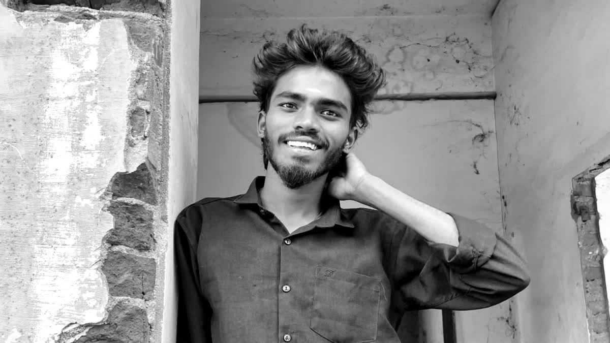 தற்கொலை செய்து கொண்ட இளைஞர் விக்னேஷ்