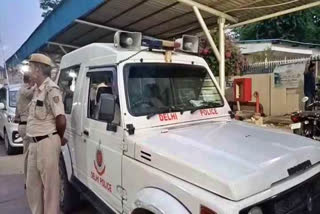 Police found four bodies inside their house, sealed the crime scene and called forensic teams for further investigation.