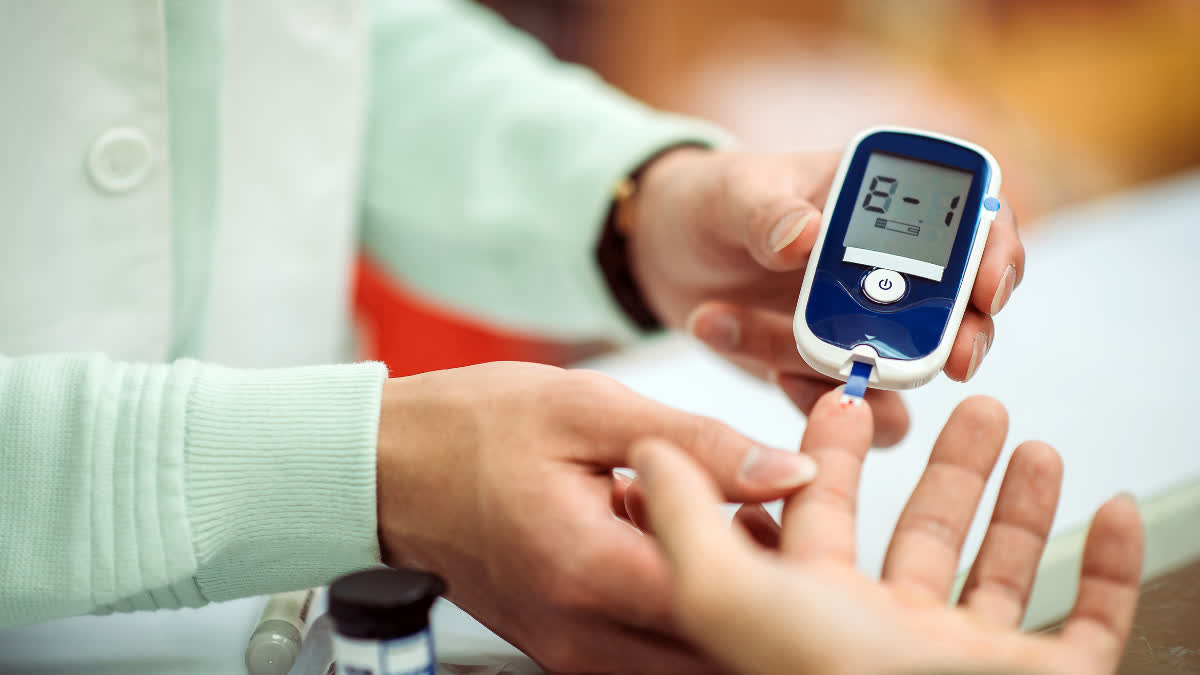 Low blood sugar level  Low blood sugar level side effect  high blood sugar levels  ರಕ್ತದಲ್ಲಿ ಕಡಿಮೆ ಸಕ್ಕರೆ ಮಟ್ಟ