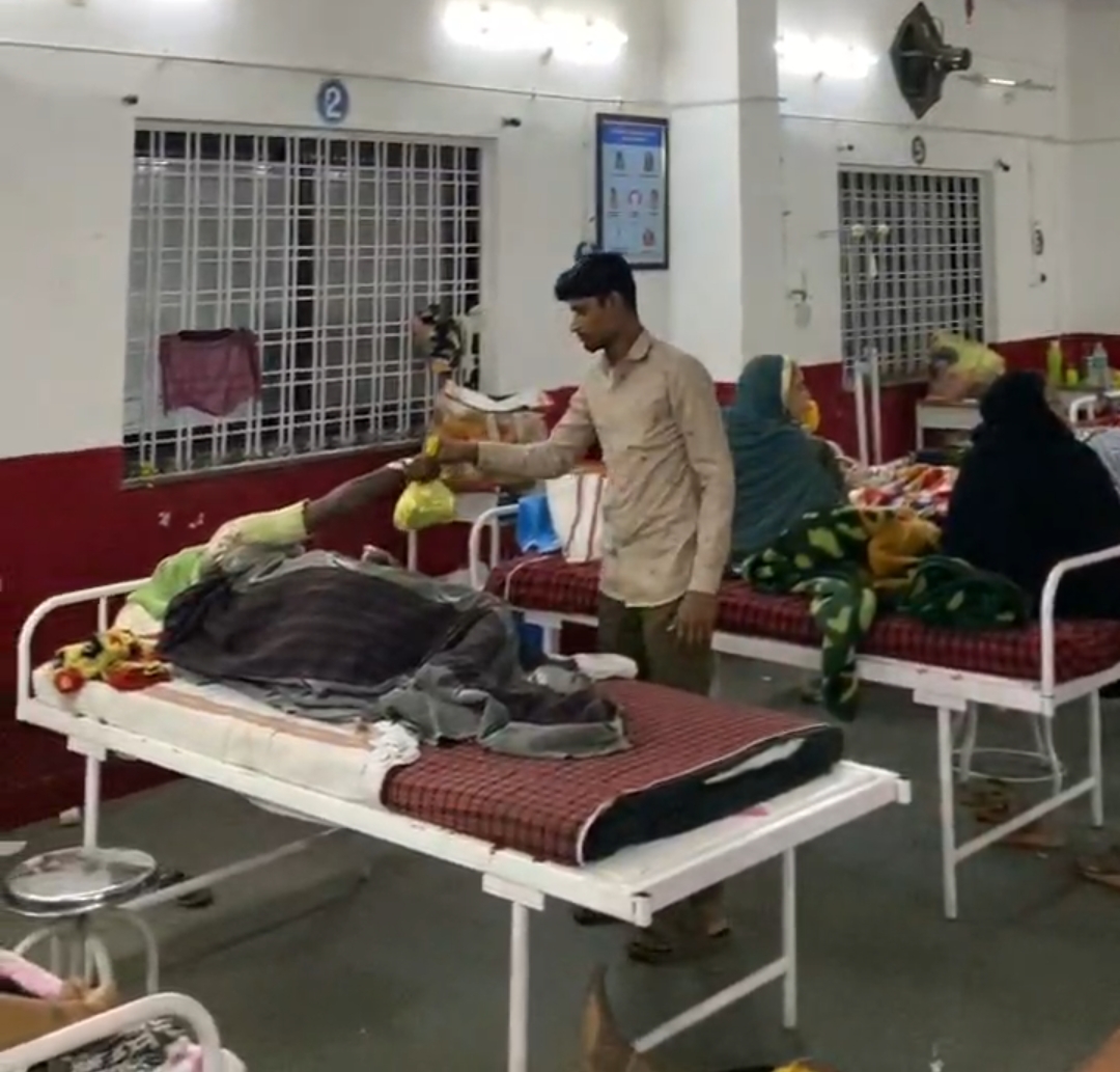 BURHANPUR HELPING FASTING MUSLIMS