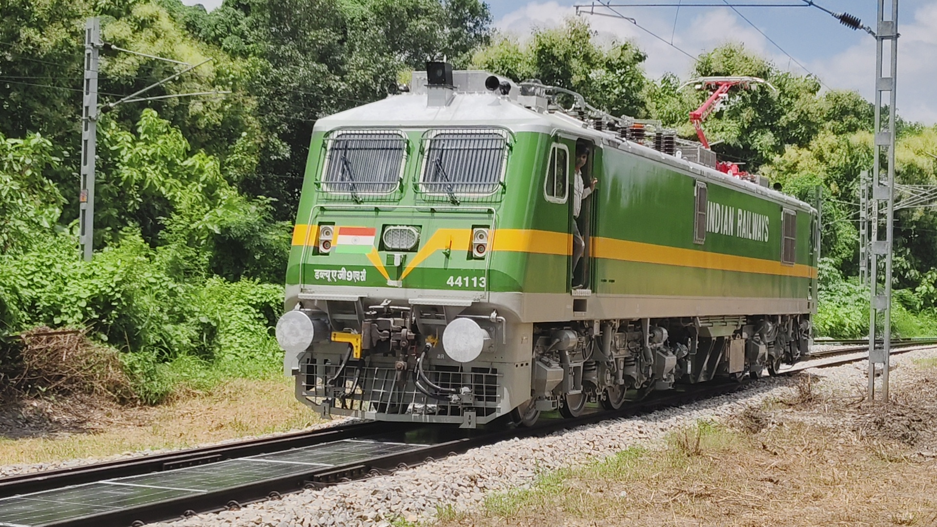 RANCHI GORAKHPUR TRAIN