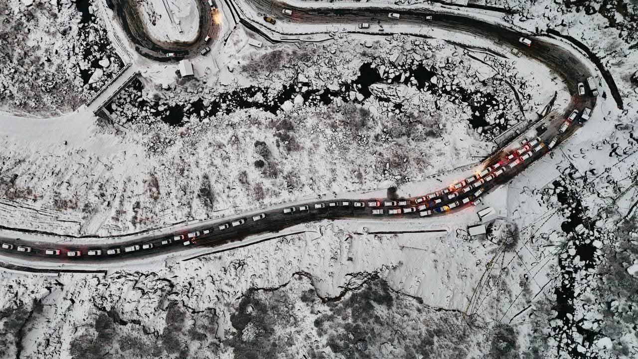 heavy snowfall in Sikkim