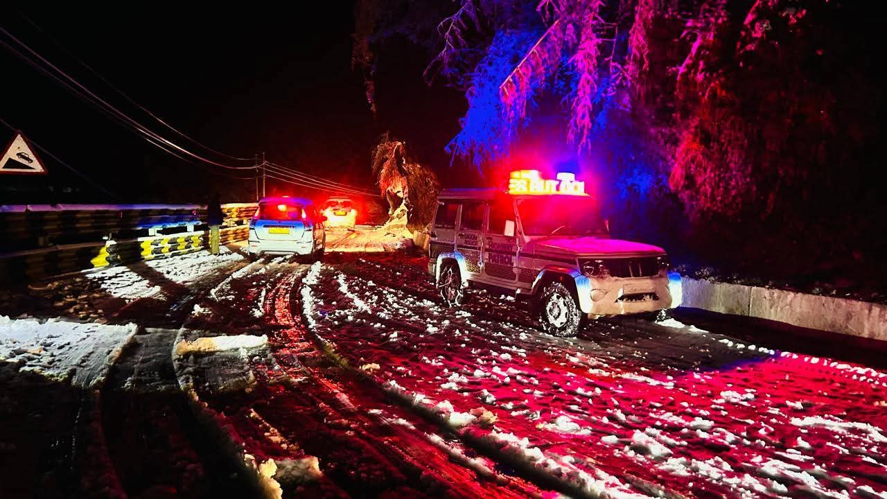 heavy snowfall in Sikkim