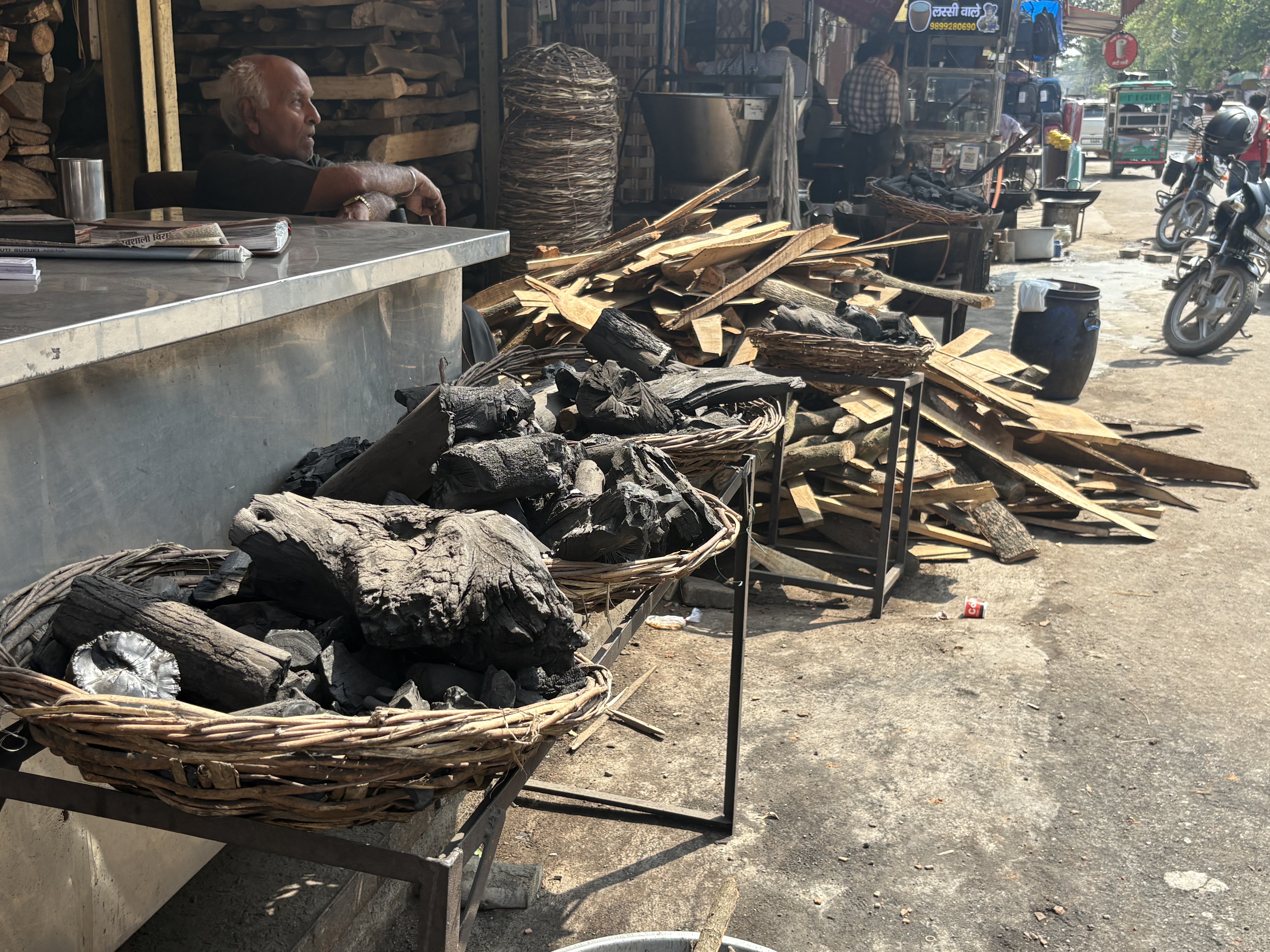 मिडिल ईस्ट युद्ध के चलते गहराया तेल और गैस संकट