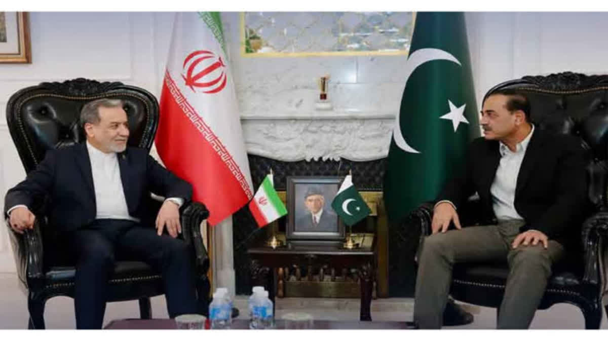 Iran Foreign Minister Araghchi Meets Pakistan Army Chief Munir Araghchi meets Pakistan Army Chief Munir