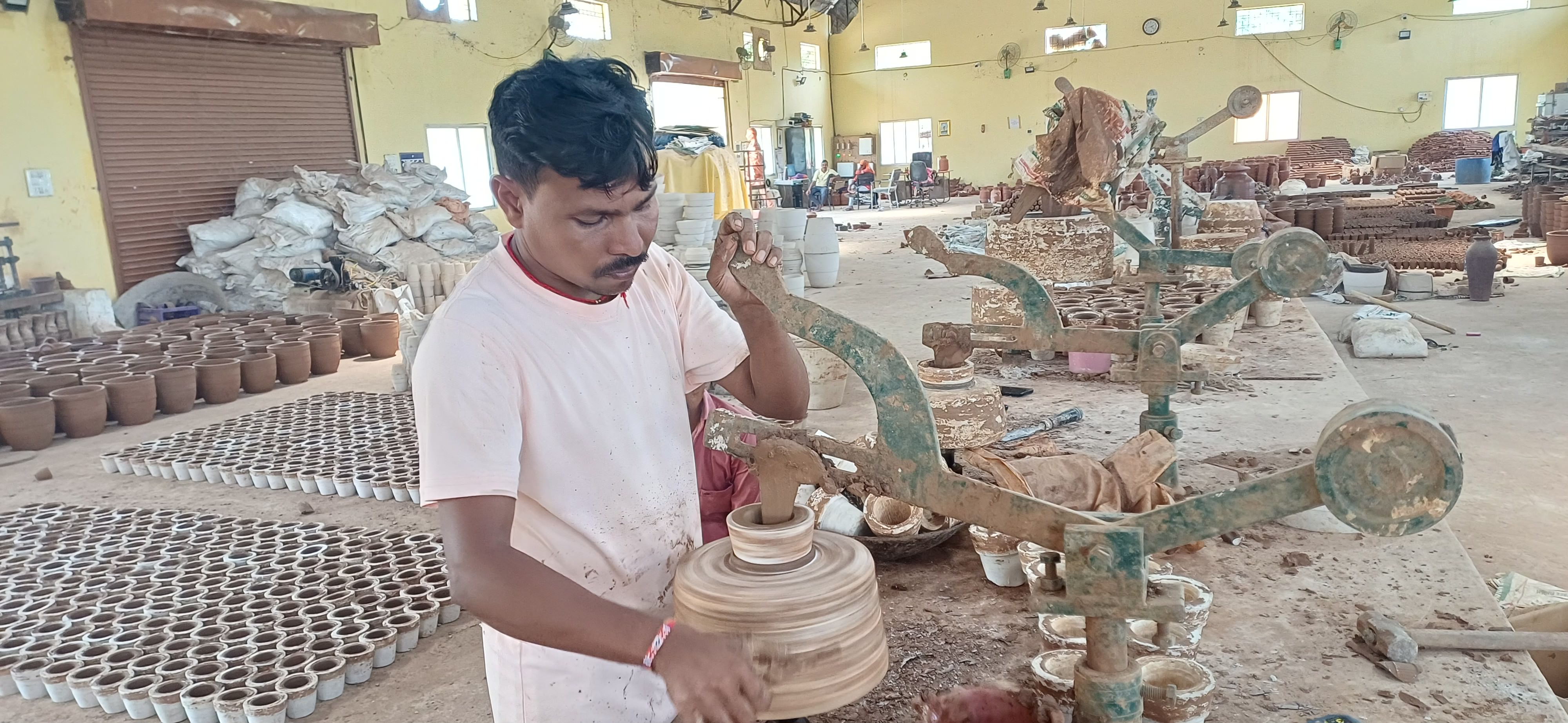 BASTAR POTTERY ART