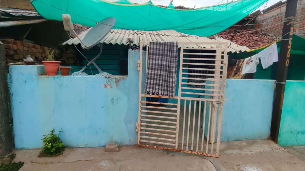 GONDIA COLLECTOR ON ELDERLY PARENTS