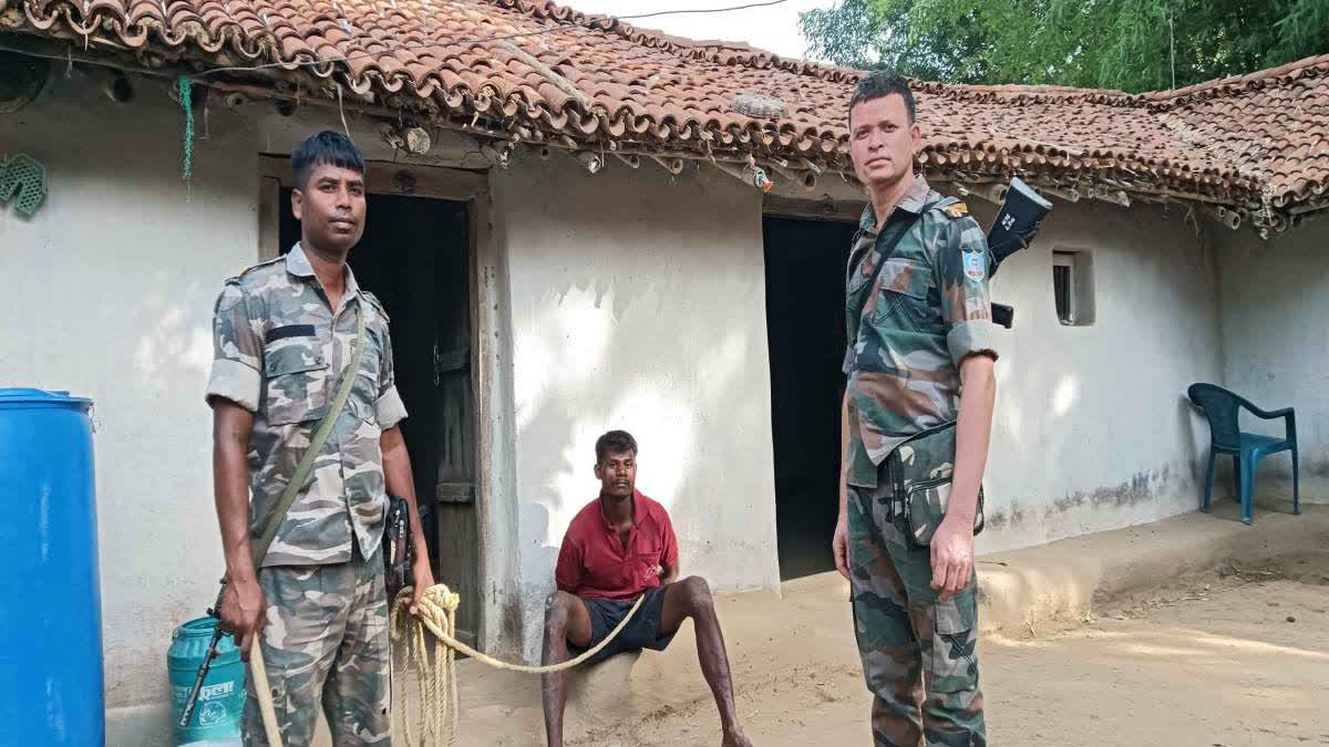double-murder-in-lohardaga-youth-killed-his-father-and-wife