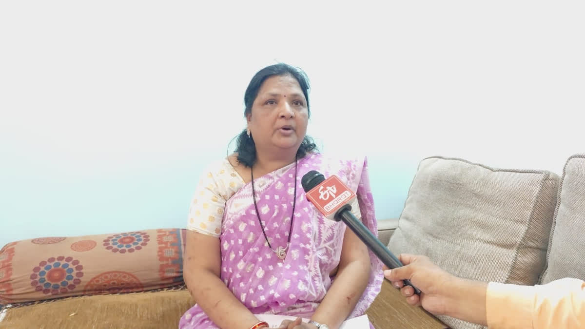 ११ वीच्या प्रवेशाकरिता सरकारनं स्वत:चे सॉफ्टवेअर विकसित केल्यास वाचू शकतात करोडो रुपये, पालक संघटेनचा सरकारला अहवाल SYSCOM director Vaishali Bafna