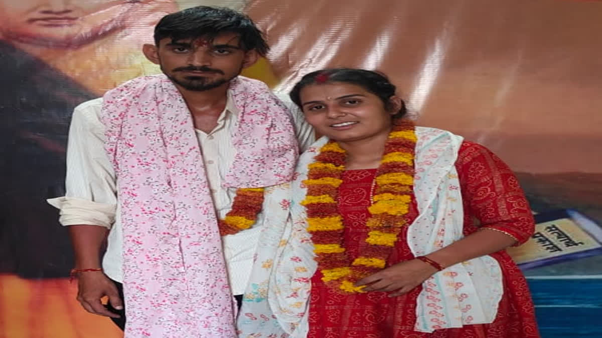 A couple had reached the SP's office to seek protection.
