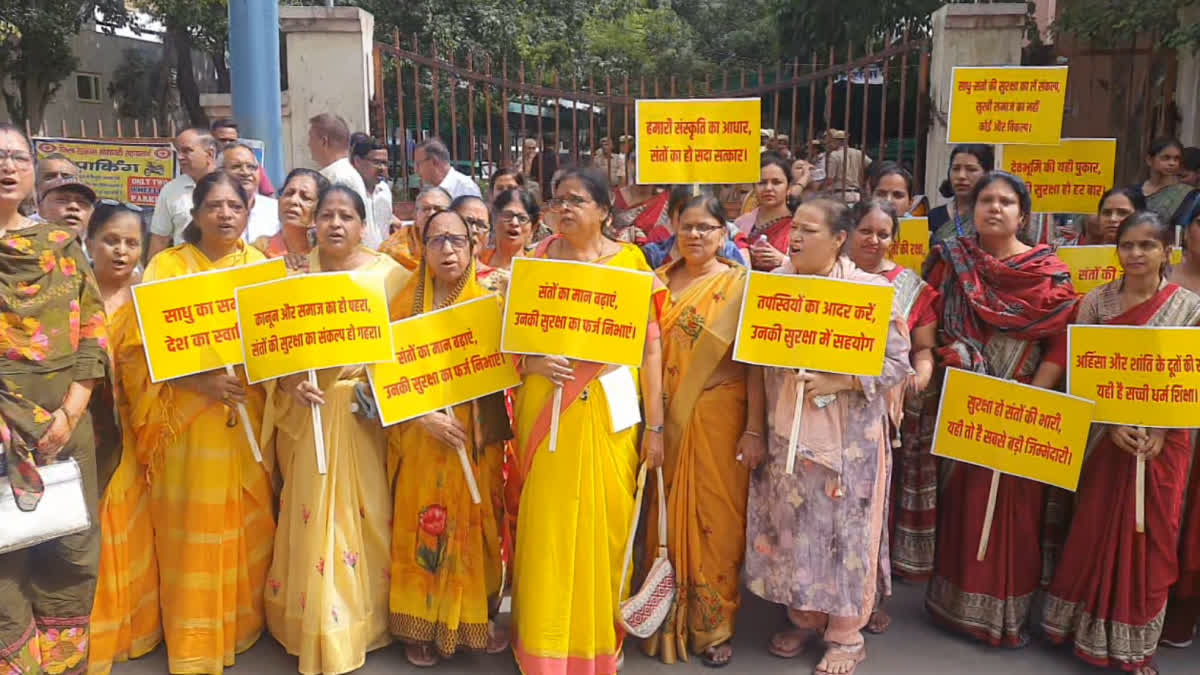 Jain community in Rohtak observes silence in protest of Rewa Jain Sadhvi Accident