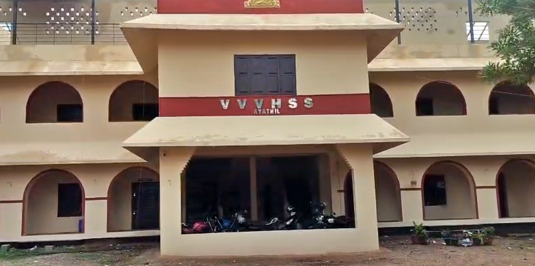 VHSE PRINCIPAL CRISIS  VHSE PRINCIPAL FORUM COMMITTEE  KERALA EDUCATION BOARD  VOCATIONAL COURSES IN NEGLECT