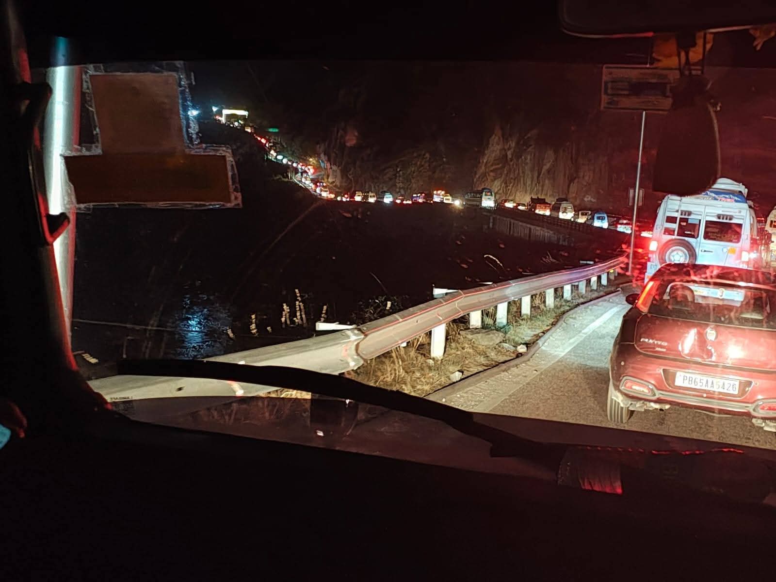 Badrinath Highway Traffic Jam