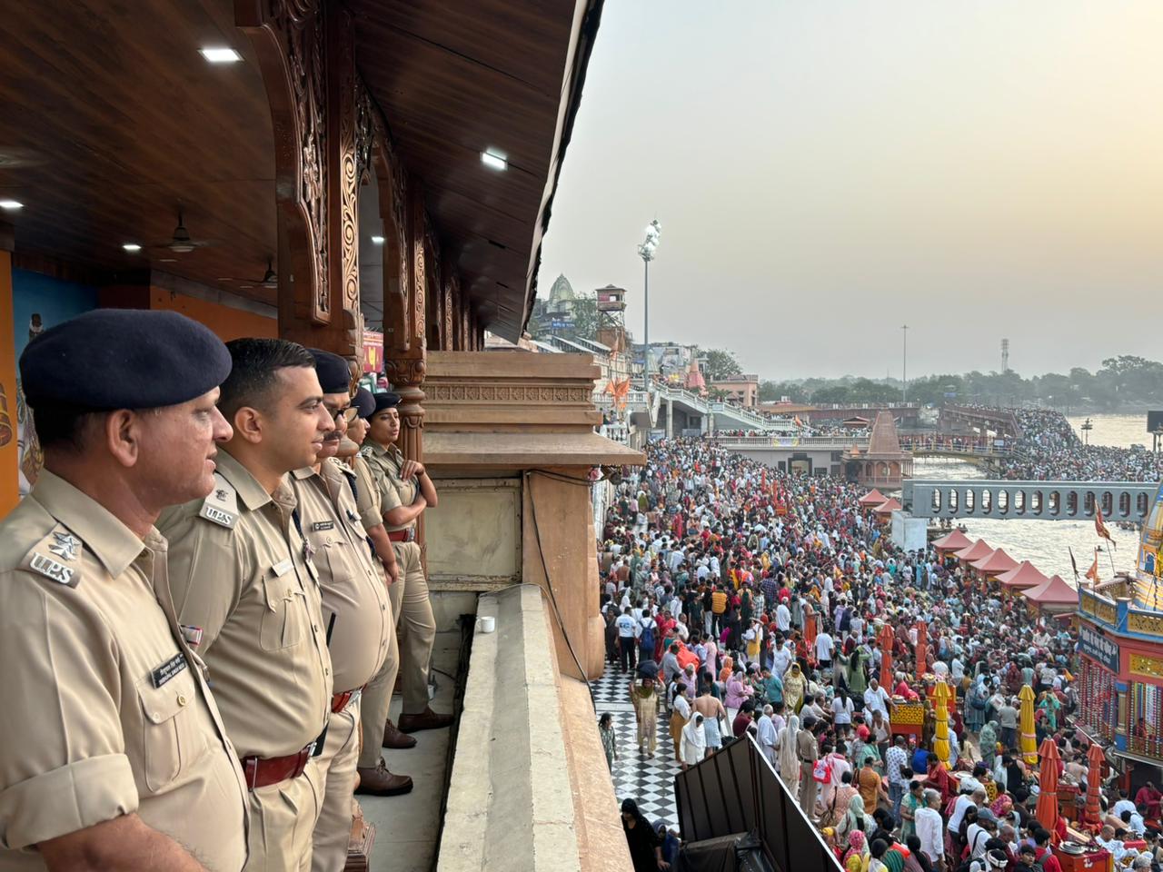 Crowds of devotees surged in Haridwar Ganga Festival Dussehra