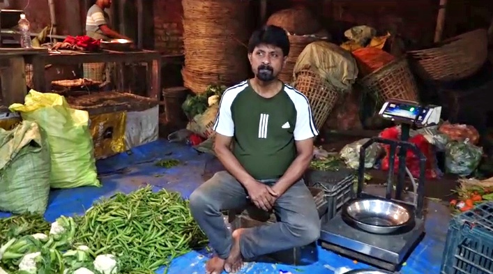 A market for essential commodities at low prices in Guwahati Bamunimaidam