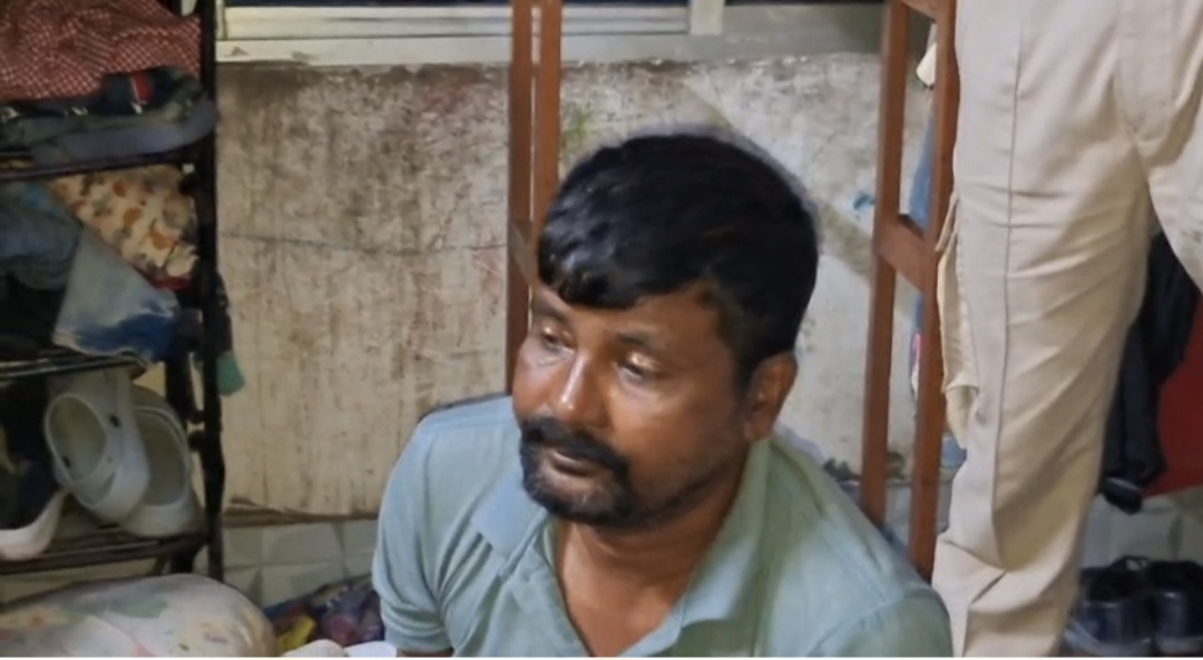 huge quantity of tablets seized in Dhuburi, drugs peddler detained