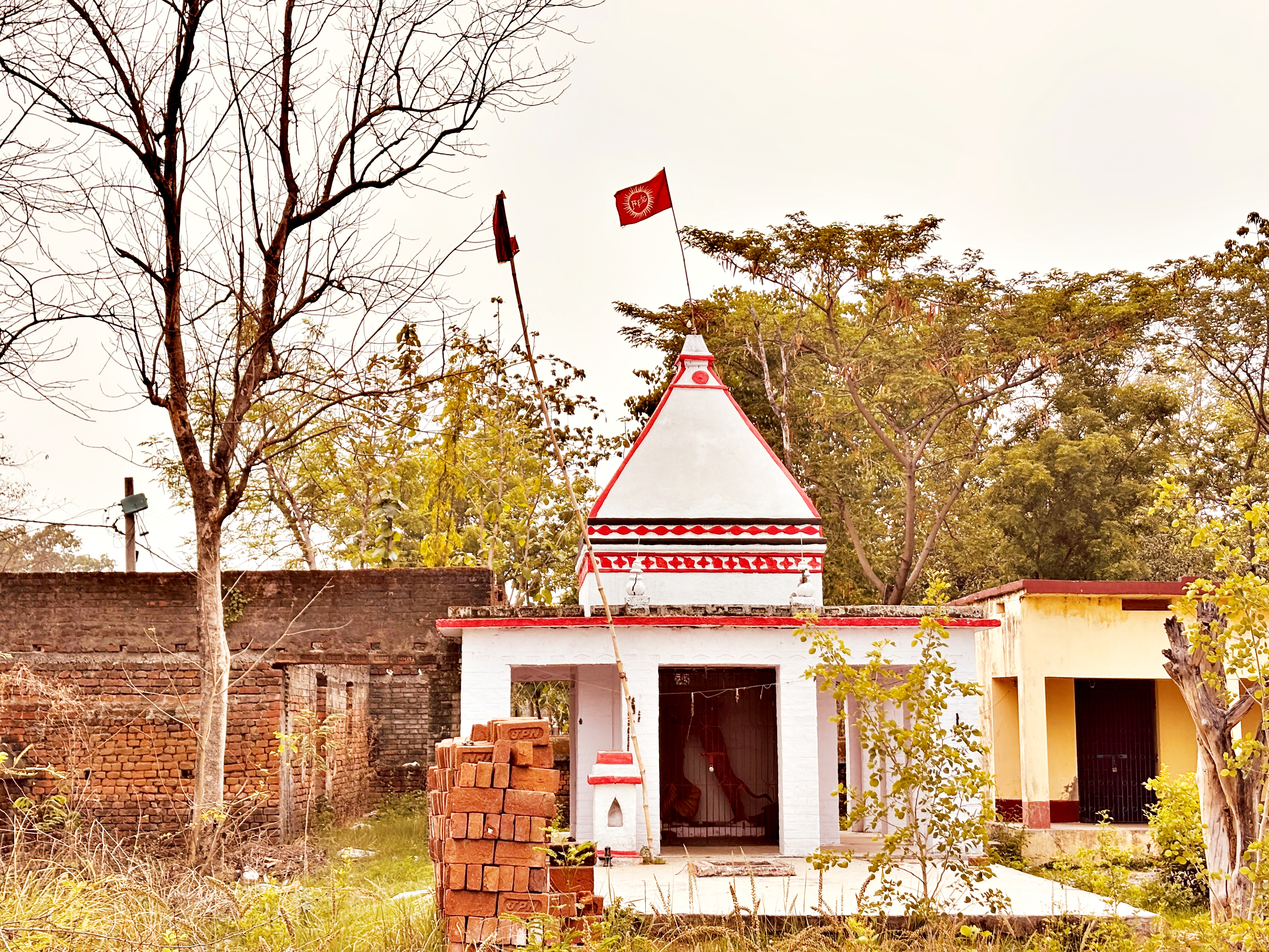 UNIQUE TEMPLES IN SITAMARHI VILLAGE