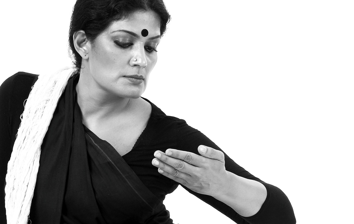 Geeta Chandran performing in 'Remembering Gandhi'