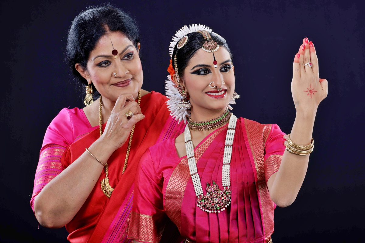 Guru Geeta Chandran with her shishya Kavya Navani