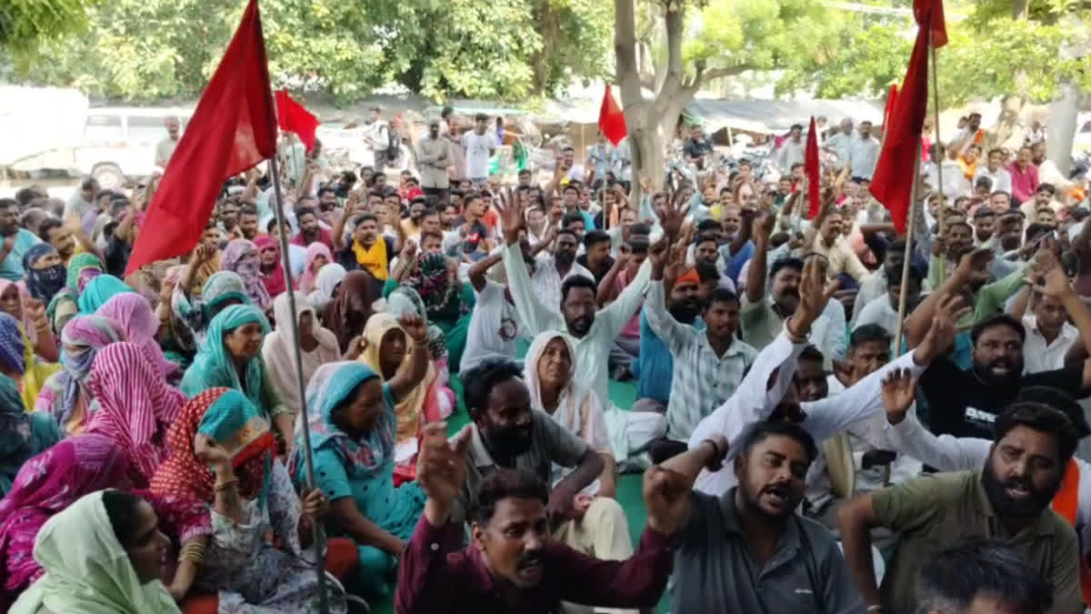 strike After lathi-charge on sanitation workers in Barnala