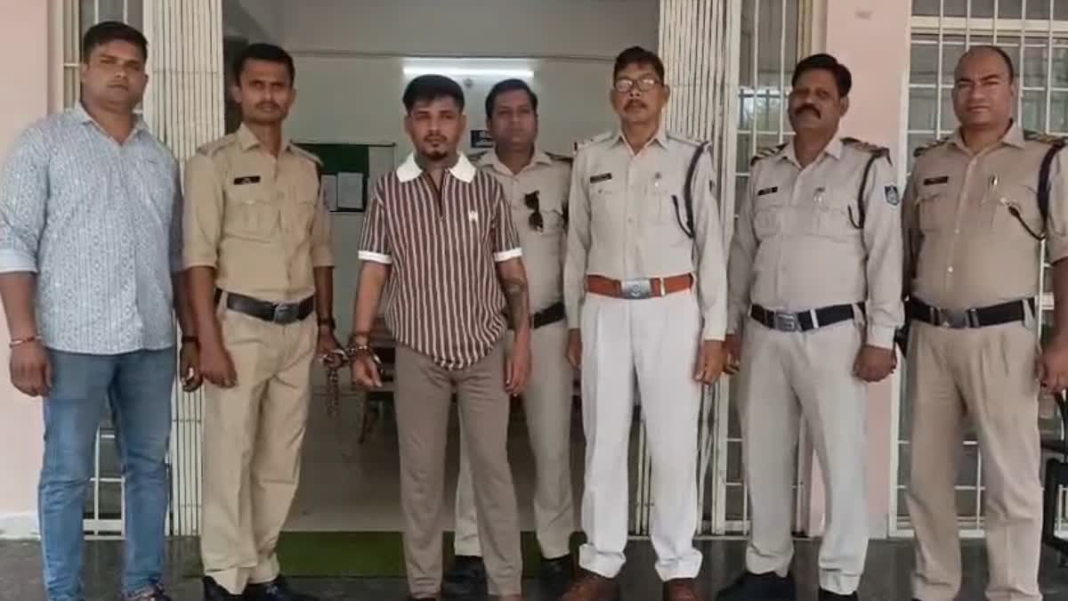 Jabalpur police arrest 2 criminals