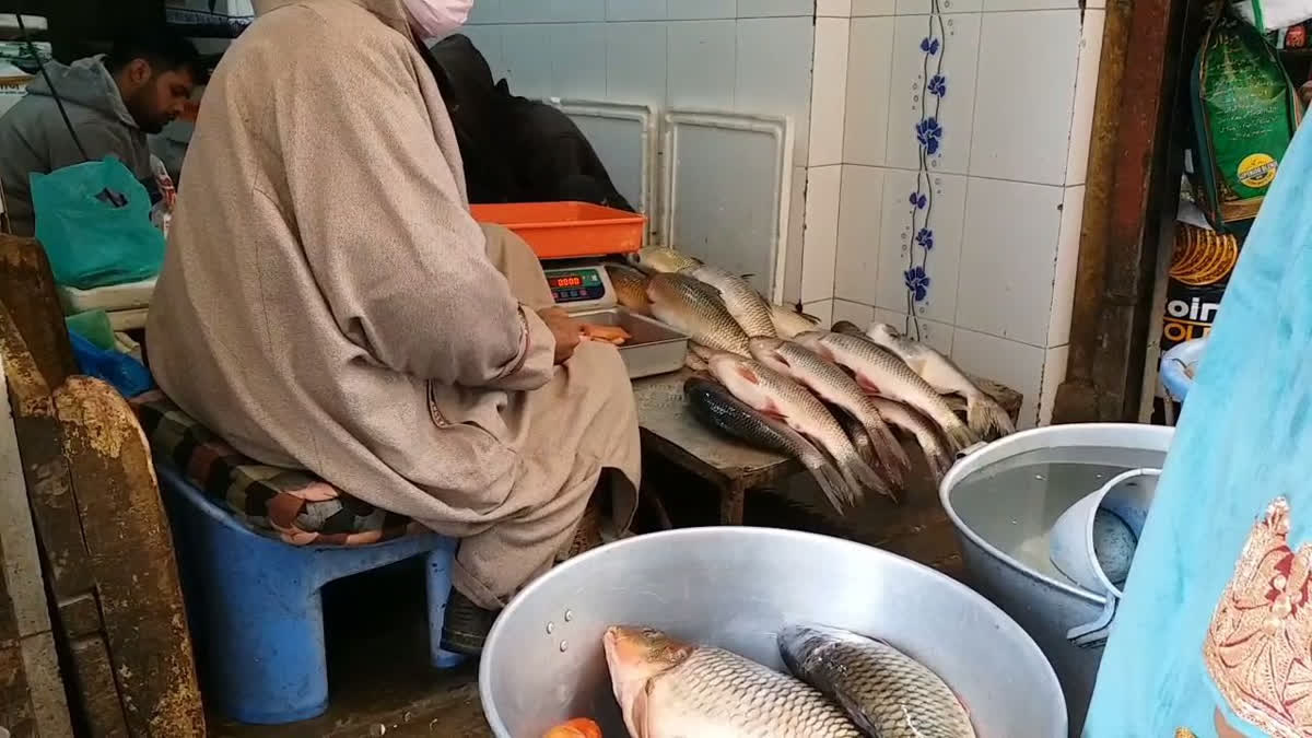خراب گوشت اسکینڈل کے اثرات برقرار: خلاف ورزی کرنے والوں کے لائسنس معطل، لیبارٹریوں میں توسیع تاحال نہ ہوسکی خراب گوشت اسکینڈل کے اثرات برقرار