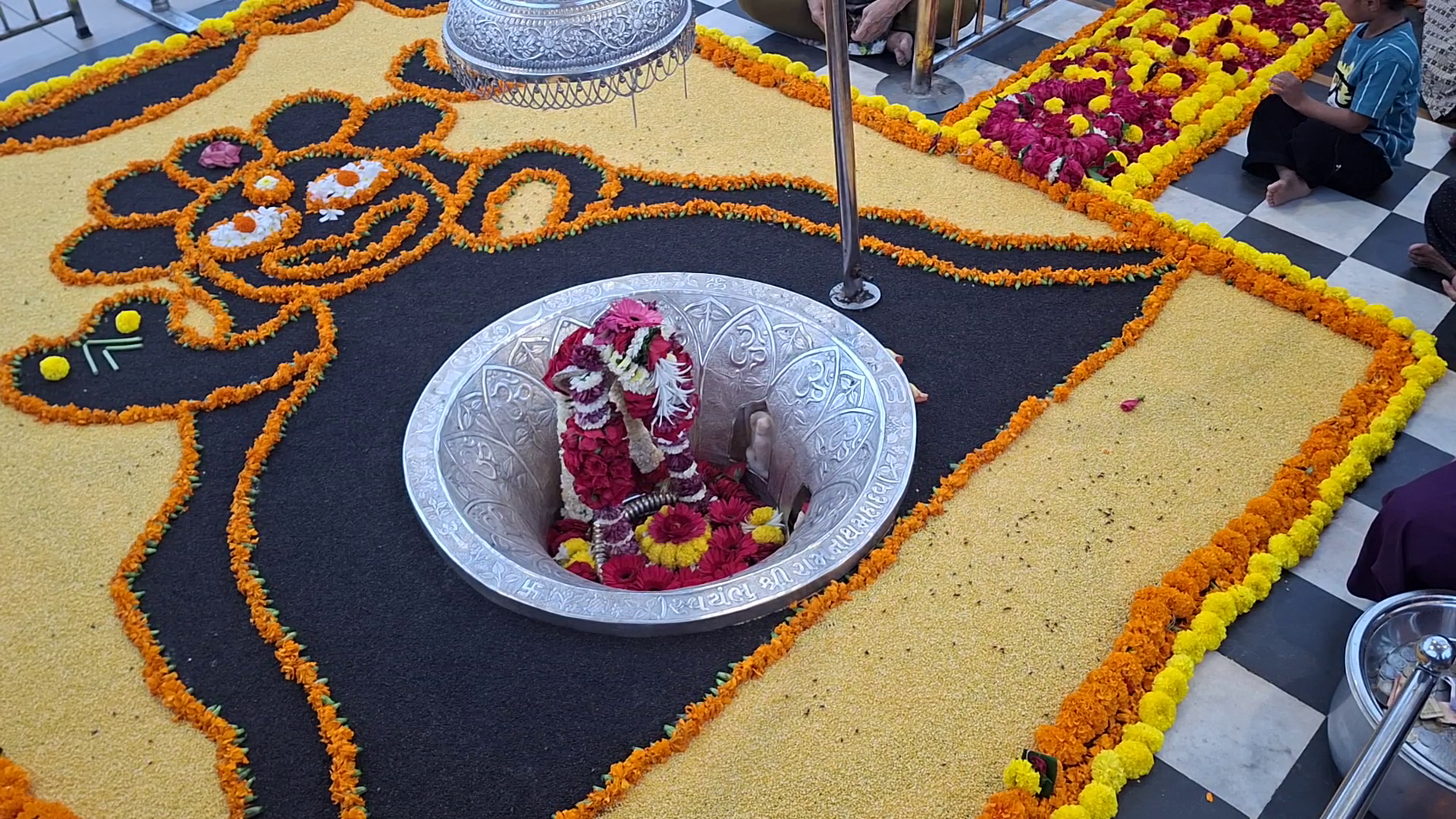 દિવસ રાત ભક્તો માટે ખુલ્લુ રહે છે રામનાથ મહાદેવનું મંદિર