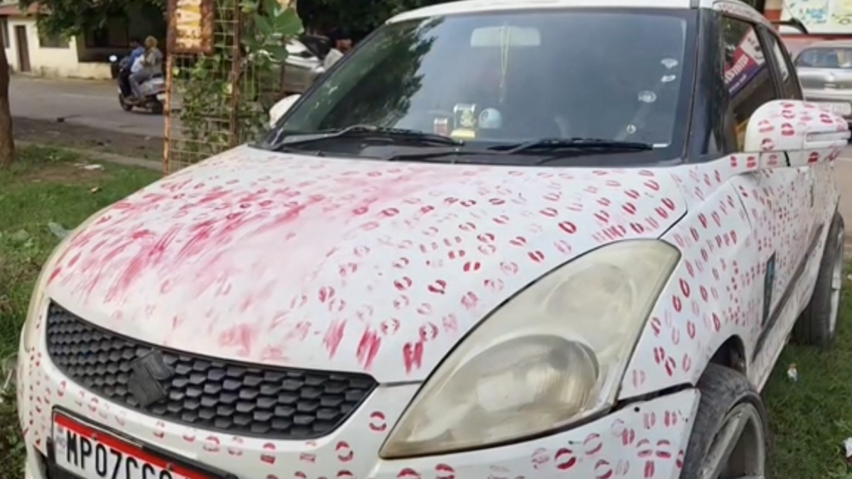 FINE ON KISSING CAR