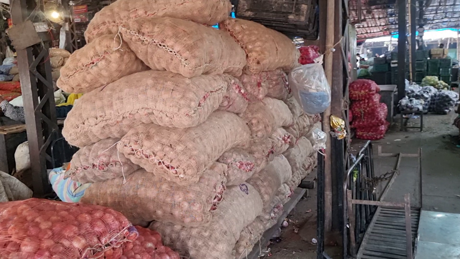 ONION PRICES RISE IN HARYANA