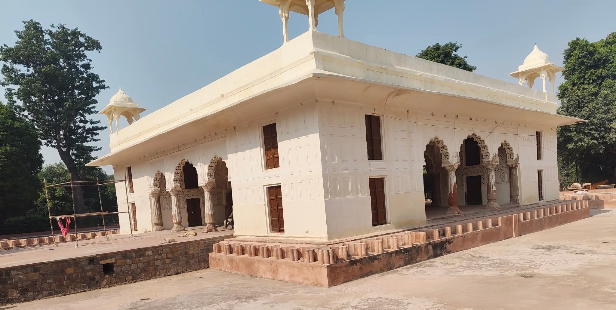 ऐतिहासिक रोशनआरा क्लब