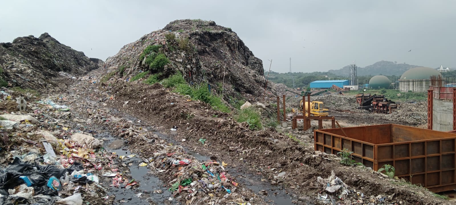 GARBAGE POLLUTION IN JHIRI