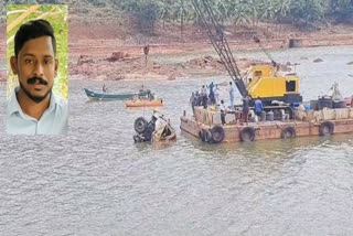 மீட்கப்பட்ட லாரி மற்றும் ஓட்டுநர் அர்ஜூன்