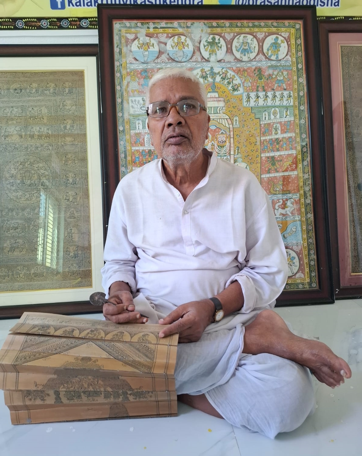 Odisha's Unsung Guru Of Palm Leaf Craft Maga Nayak Who Has Rendered Lifelong Service To 'Pothi Chitra'
