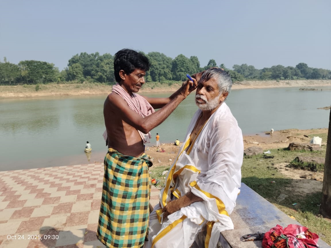 The Long Journey Home: Mauritian Man Returns To Odisha After 150 Years To Trace His Roots, Offers 'Pind Daan'