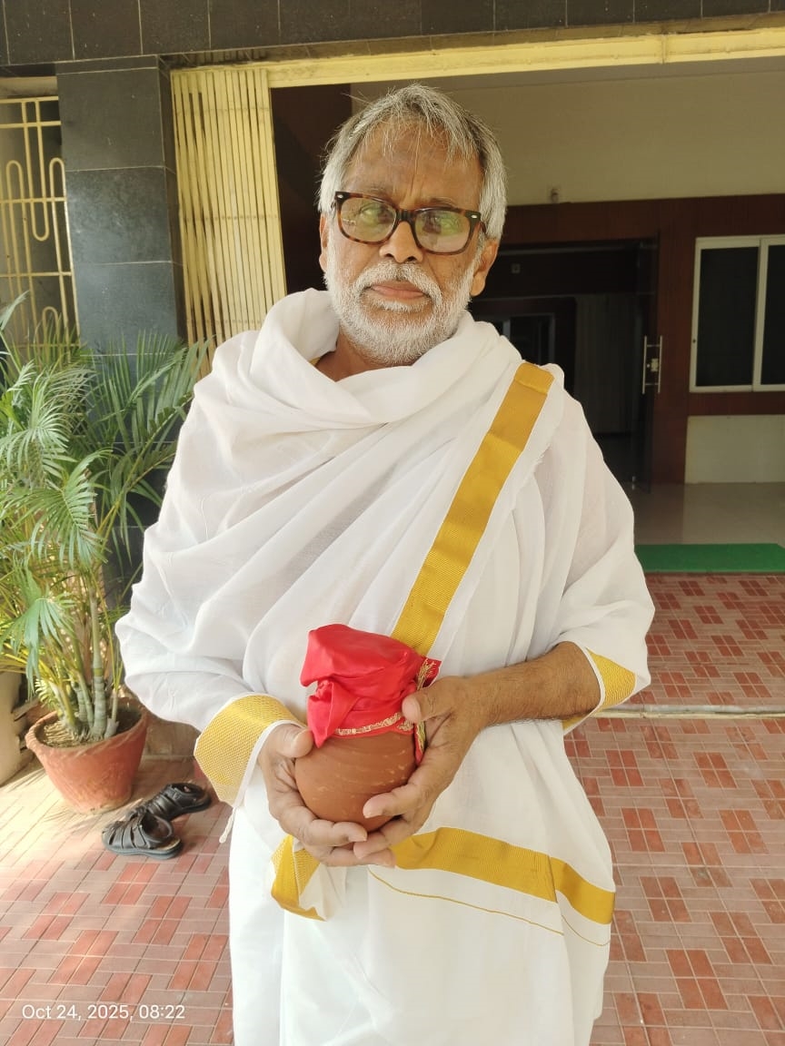 The Long Journey Home: Mauritian Man Returns To Odisha After 150 Years To Trace His Roots, Offers 'Pind Daan'