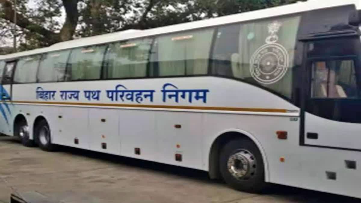 https://imgs.etvbharat.com/etvbharat/prod-images/25-11-2025/1200-675-25464134-thumbnail-16x9-bus.jpeg