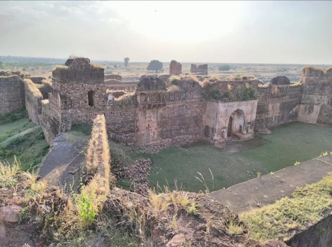 WHO BUILT JHARKHANDI FORT