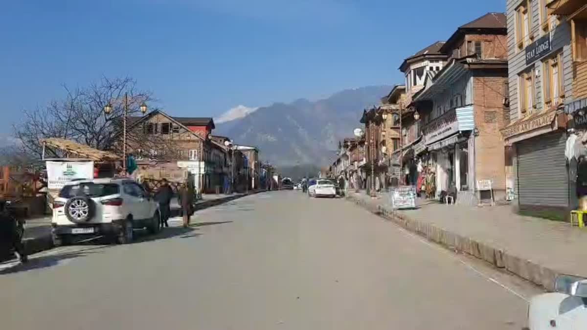 سیاحت کو فروغ دینے کے لیے پہلگام میں پانچ روزہ ونٹر کارنیول کا آغاز