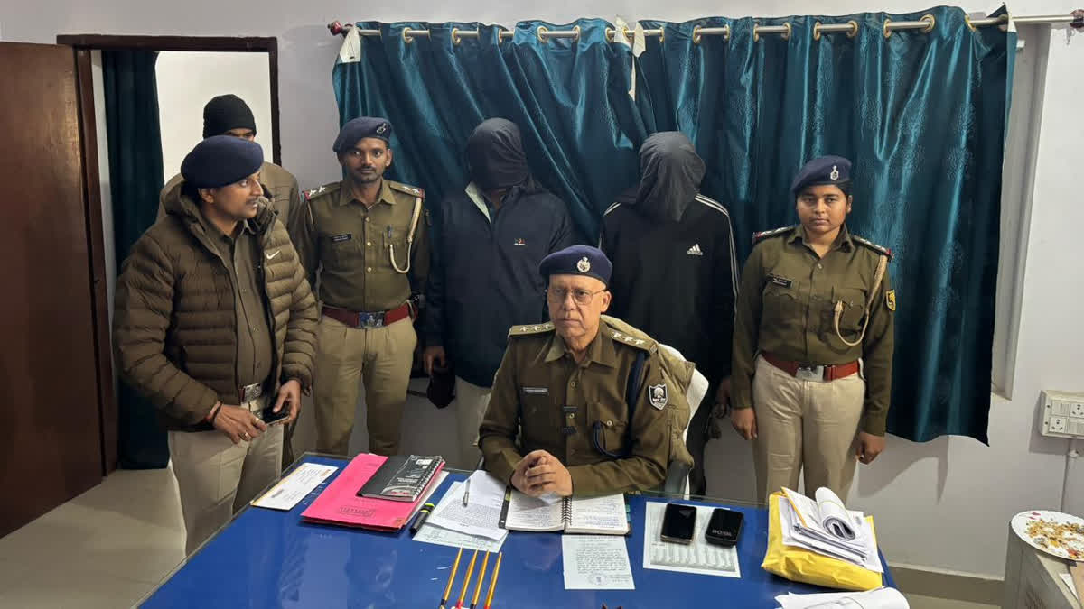 बेटे ने की पिता की गला रेतकर हत्या