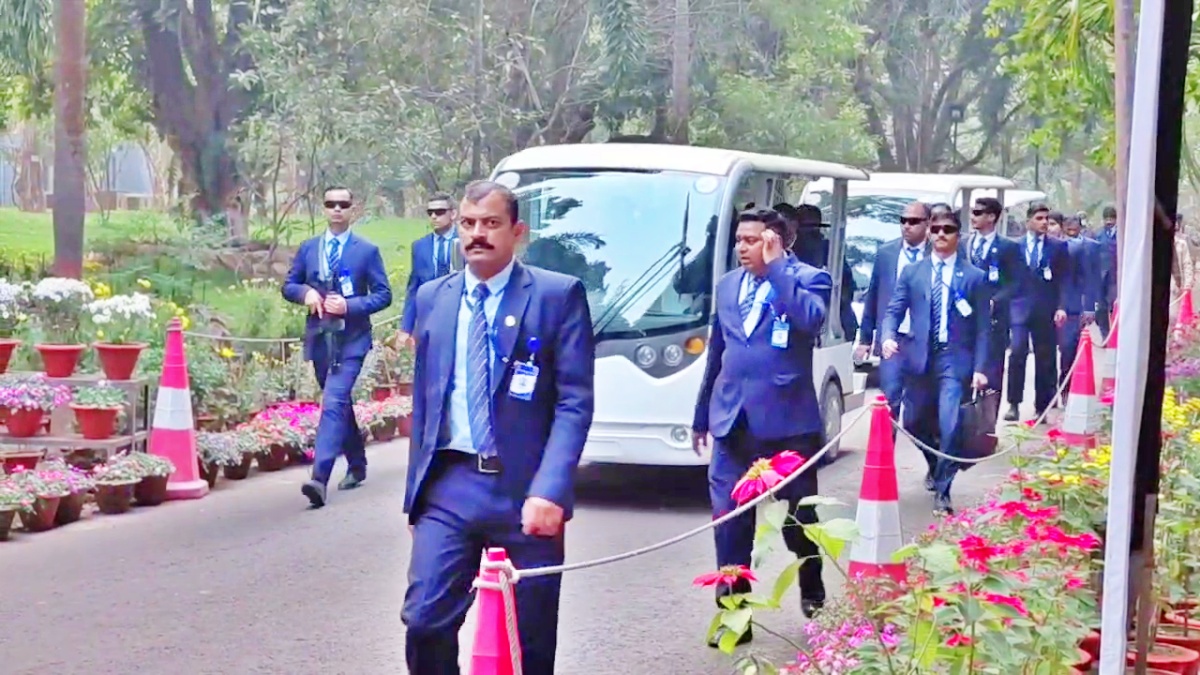 Nitish Kumar suddenly reached Patna Zoo