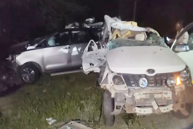 নিয়ন্ত্রণ হারিয়ে একাধিক গাড়িকে ধাক্কা সরকারি বাসের, এক শিশু-সহ মৃত 9