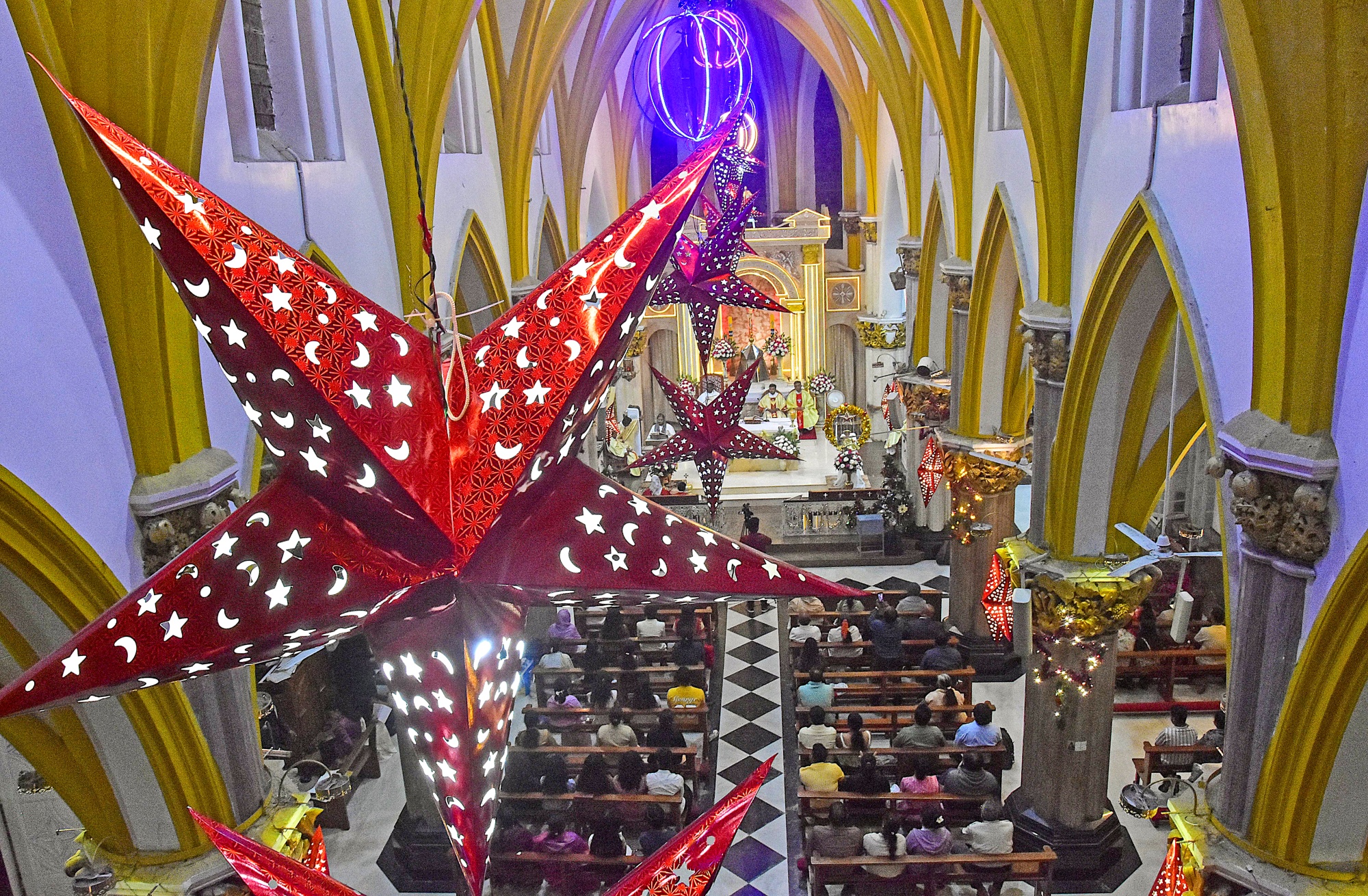 பெங்களூருவில் கிறிஸ்துமஸ் கொண்டாட்டம்