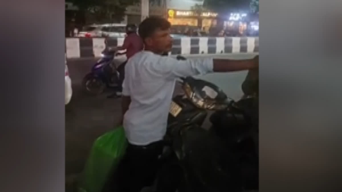 new born body rescued