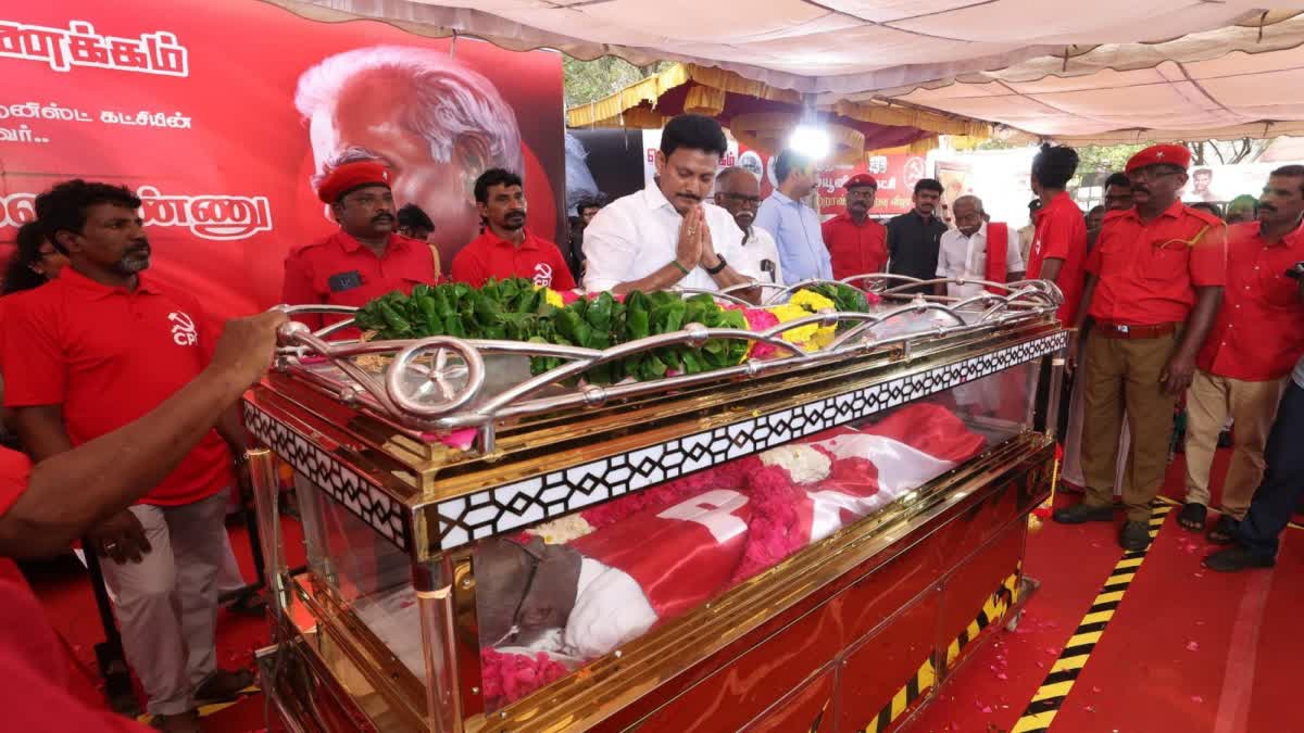 நல்லகண்ணுவிற்கு அமைச்சர் அன்பில் மகேஸ் அஞ்சலி