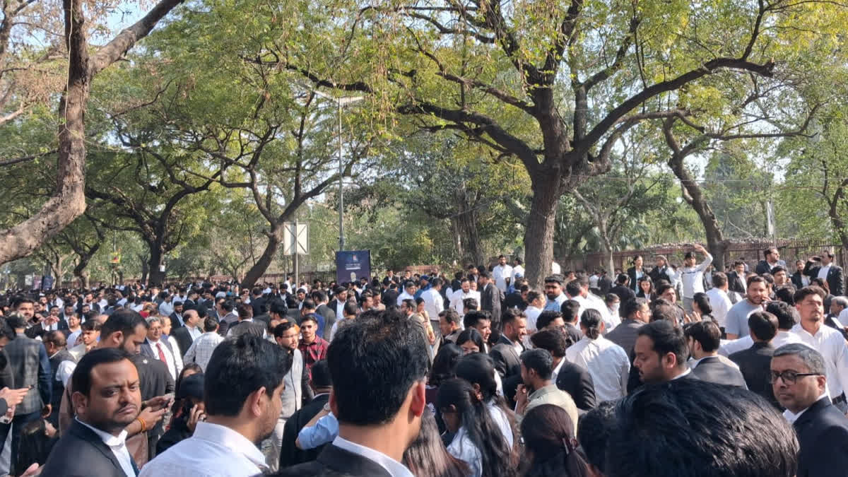 Vote counting for the Bar Council of Delhi elections has been postponed to March 7 due to the large ballot size.