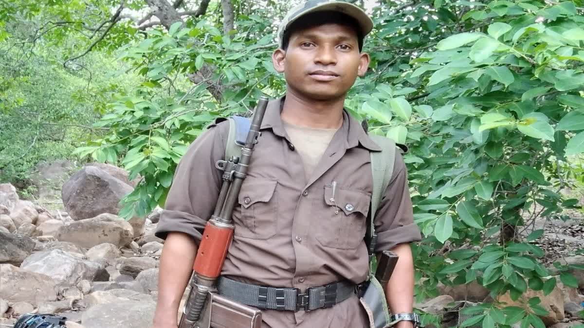 વોન્ટેડ માઓવાદીનો મૃતદેહ મળ્યો